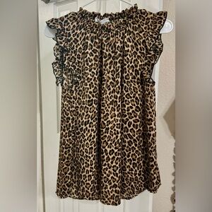 Women’s medium blouse
